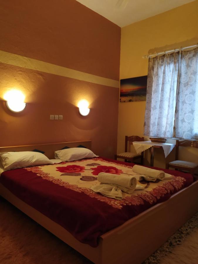 Sofia Rooms Loutrá Edipsoú Eksteriør bilde